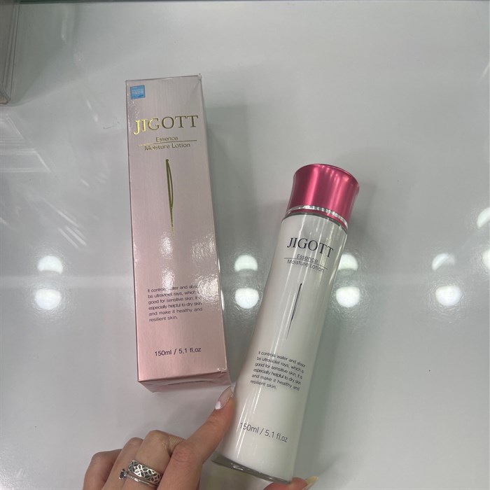 Интенсивно увлажняющий лосьон-эссенция для лица с аллатонином Jigott essence Moisture Lotion 00006 - фото 16942