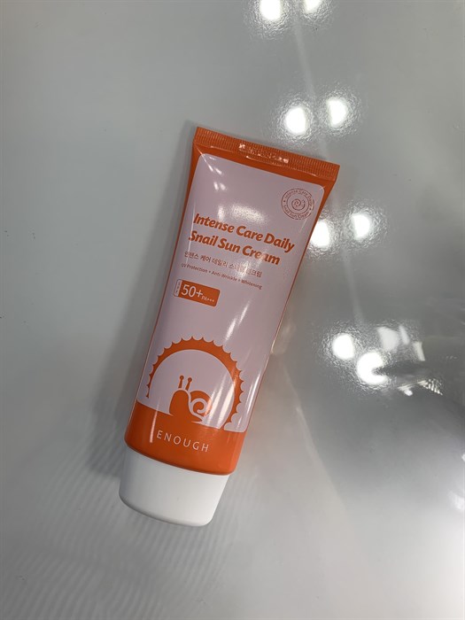 Солнцезащитный крем для лица с муцином улитки Enough intense daily snail sun cream SPF50+/PA+++ , 70 мл 20e0fb0b-8646-4ff4-83ea-6d0c7f52c5e1 - фото 19630