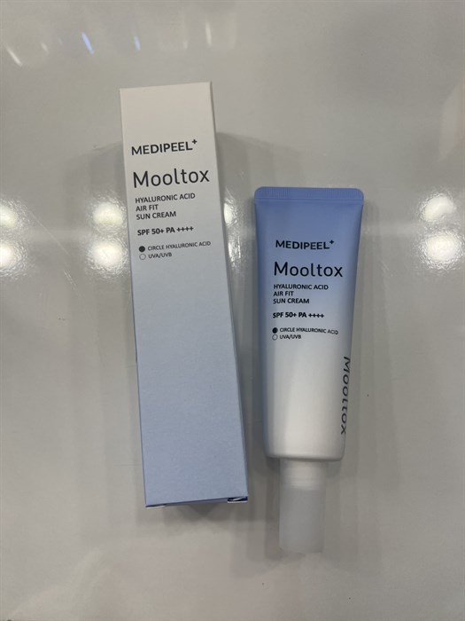 Mooltox Hyaluronic Acid Air Fit Sun Cream SPF 50+ PA++++ Лёгкий солнцезащитный крем с гиалуроновой кислотой 9240 - фото 21761