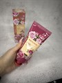 Крем для рук с экстрактом розы FarmStay Pink Flower Blooming Hanf Cream - Pink rose 00251 - фото 17706 Крем для рук с экстрактом розы FarmStay Pink Flower Blooming Hanf Cream - Pink rose 00251 - фото 17706